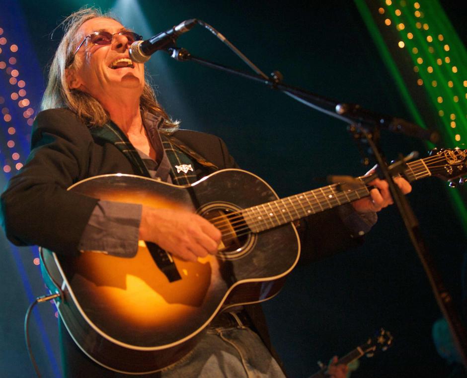 Dougie MacLean