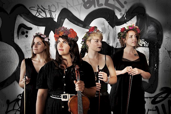 Laura Cortese and The Dance Cards