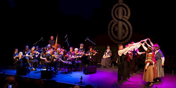 Shetland Folk Dance with Sølja