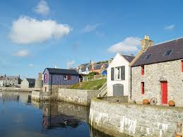 Award winning Scalloway Hotel in Scalloway on the westside of Shetland  Stock Photo - Alamy