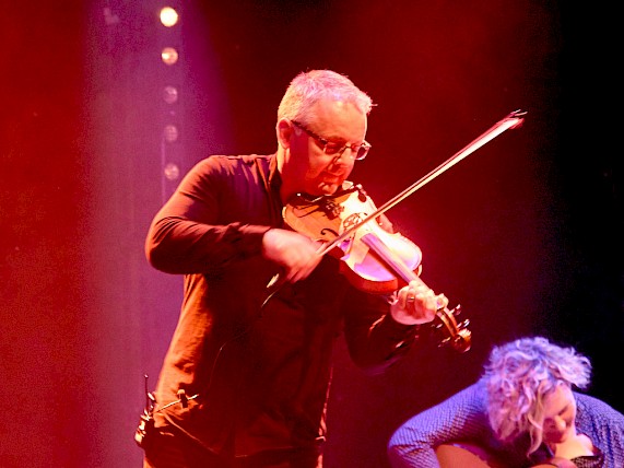 Bruce Macgregor- Blazin' Fiddles