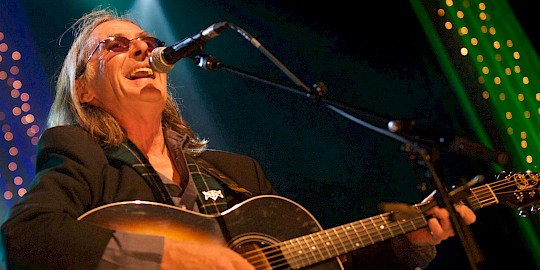 Dougie MacLean