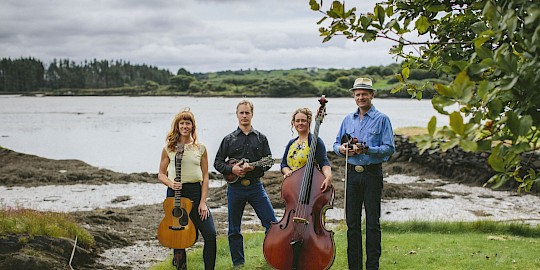 Foghorn Stringband