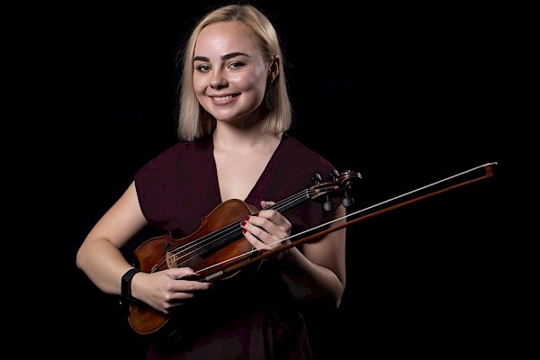 Eryn Rae (BBC Radio Scotland Young Traditional Musician of the Year 2022)